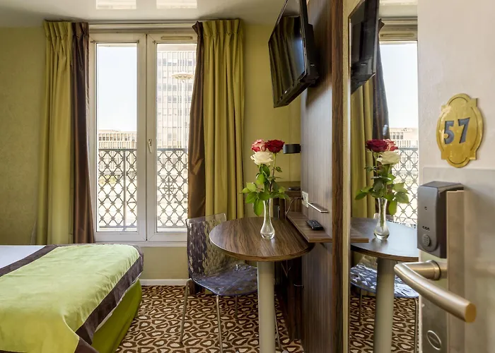 Berkeley Hotel 3*
