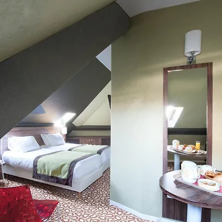 Berkeley Hotel 3*